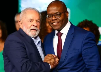 Silvio Almeida defende fala de Lula sobre escravidão