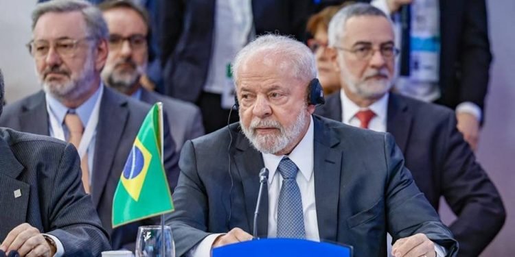 Lula dá leve recuada e agora fala em “problemas” na Venezuela