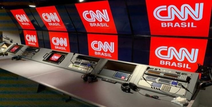 CNN Brasil demite mais comentaristas e pode acabar com programa