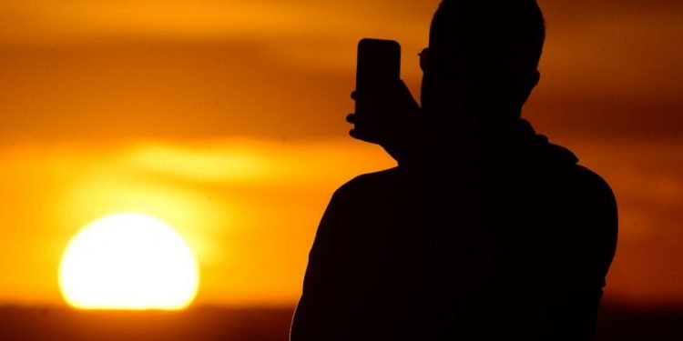 Governo avalia se vai trazer de volta o horário de verão neste ano