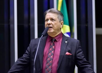 Deputado em palestra: “O PT jamais vai acabar com a pobreza”