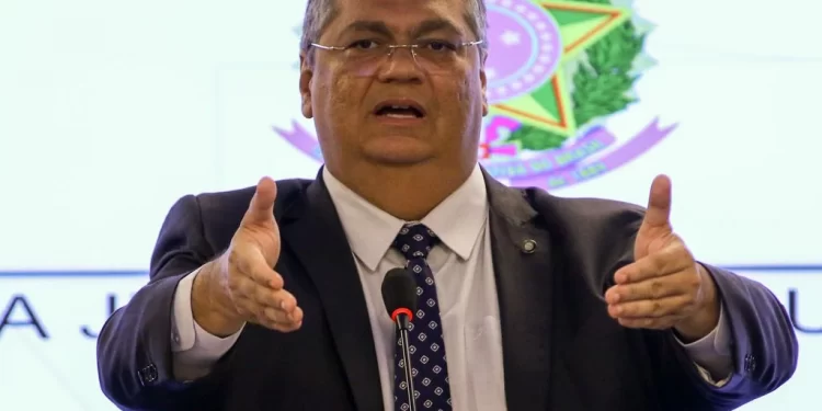 Governo demite 3 policiais rodoviários federais envolvidos na morte de Genivaldo