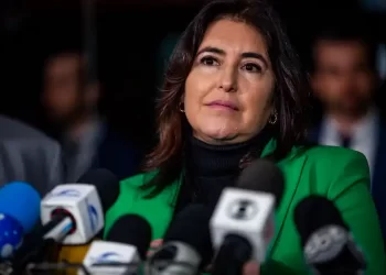 ‘É mais fácil aumentar arrecadação do que cortar despesa’, afirma Tebet