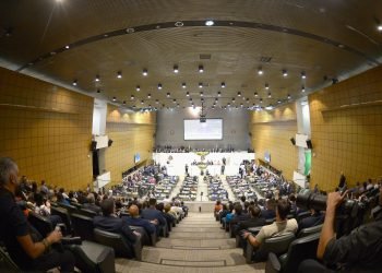 Alesp aprova projeto de Tarcísio para anistiar multas pelo não uso de máscara na pandemia