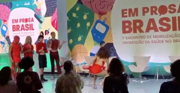 Evento do Ministério da Saúde tem dança sensual