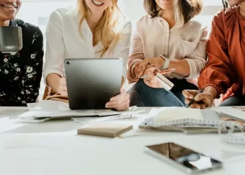 Búzios sediará Fórum Mulheres & Negócios, em alusão ao Mês Estadual da Mulher Empreendedora