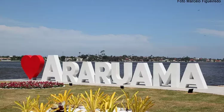 SEM GESTÃO: Araruama é a 16ª pior cidade do Estado; sob gestão de Lívia Belo, esposa do vulgo Chiquinho, enfrenta críticas em uso de royalties e administração pública.