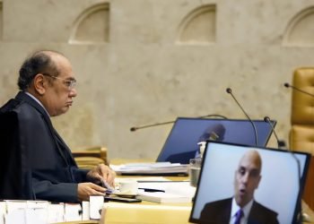 Alexandre de Moraes e Gilmar Mendes vão trabalhar durante recesso do Judiciário