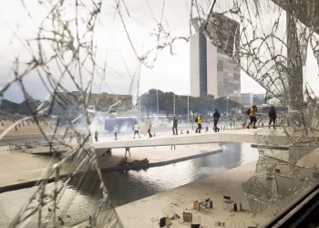 Governo deve gastar R$ 8 milhões em blindagem do Planalto