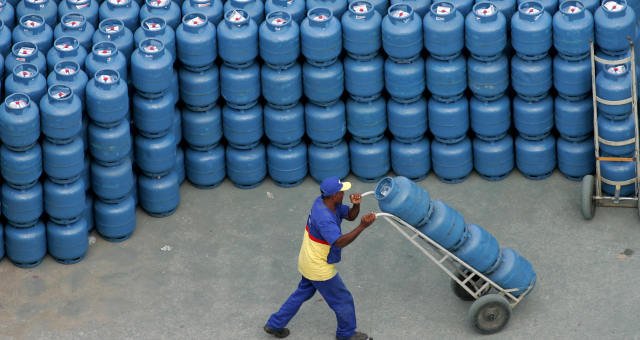 Diesel e gás de cozinha ficaram mais caros a partir de ontem (1°)