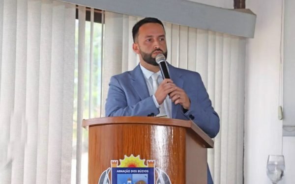 Prefeito Interino de Búzios, Rafael Aguiar, Quita Dívida dos Motoristas Públicos do Município