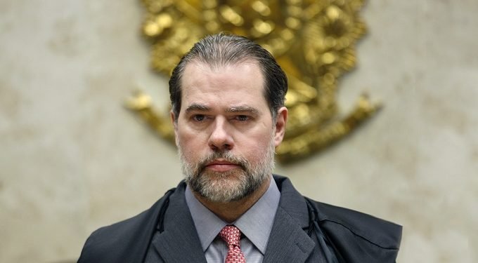 Estadão: ‘Toffoli parece profundamente empenhado em reescrever a história de corrupção do PT’