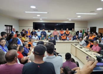 Autoridades se reúnem em Japeri para tratar sobre tragédia das chuvas no Rio