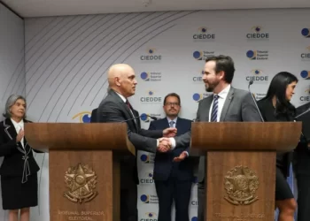 Anatel vai tirar do ar sites que o TSE considerar antidemocráticos