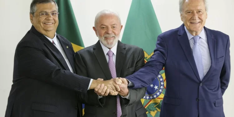 Lewandowski diz que responsabilidade por segurança pública é dos Estados