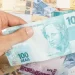 Em abril, real desvaloriza mais que o peso argentino ante o dólar