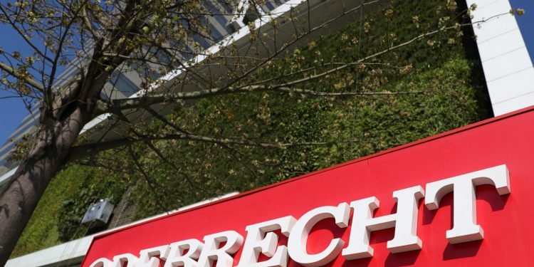 Ministro da CGU renegocia acordos com Odebrecht enquanto seu escritório faz defesa da empreiteira