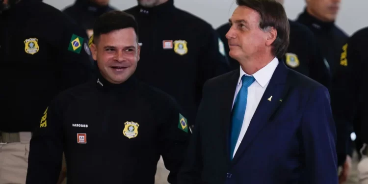 Justiça Federal convoca Bolsonaro a depor no caso Silvinei Vasques