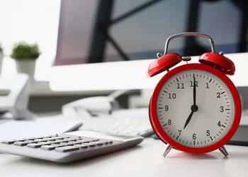 Quais os Riscos do Fim da Jornada 6×1?