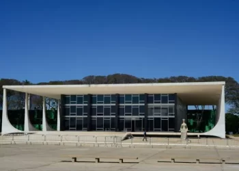 Supersalários: 9 de cada 10 juízes tiveram remuneração acima do teto em 2024