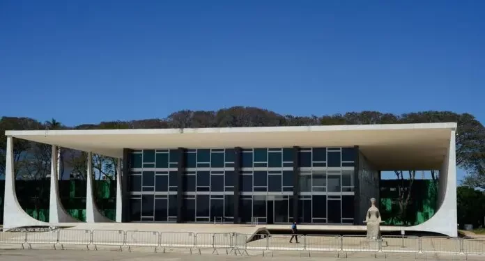 Supersalários: 9 de cada 10 juízes tiveram remuneração acima do teto em 2024