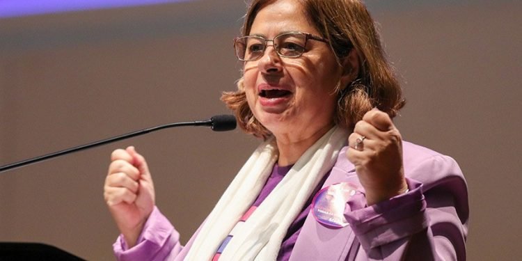 Ministra das Mulheres de Lula ofereceu verba à secretária antes de demiti-la