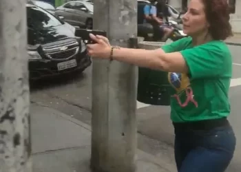 Carla Zambelli será julgada no Supremo na próxima semana