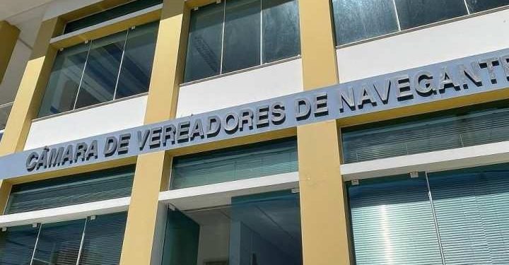 Evento do PT leva dançarina trans para Câmara de Navegantes