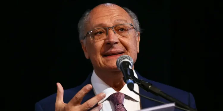 Alckmin quer retirada dos preços de alimentos e de energia do cálculo da inflação