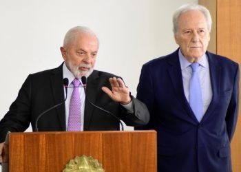Lula e Lewandowski entregam PEC da Segurança ao Congresso com proposta de ‘SUS da segurança’