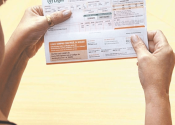 Classe média pagará isenção de conta para pobres, diz estudo