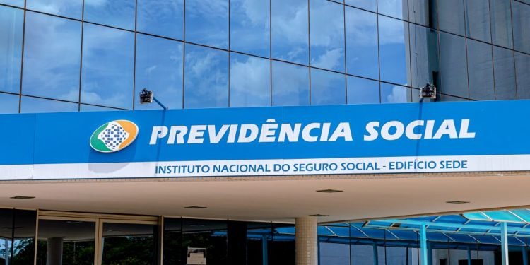 INSS estima data para ressarcir descontos ilegais