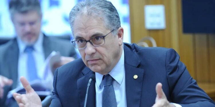 MP do IOF: relatório retira aumento para apostas e mantém isenção em letras de crédito