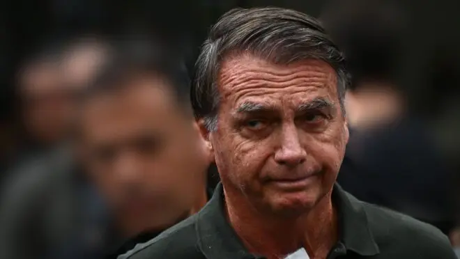Defesa de Bolsonaro prepara novo recurso ao STF até o fim da semana
