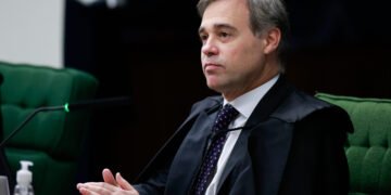 André Mendonça nega pedido e mantém prisão do Careca do INSS