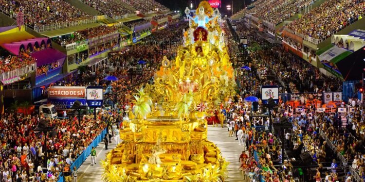 Estimativas projetam movimentação de R$ 18,6 bilhões no carnaval