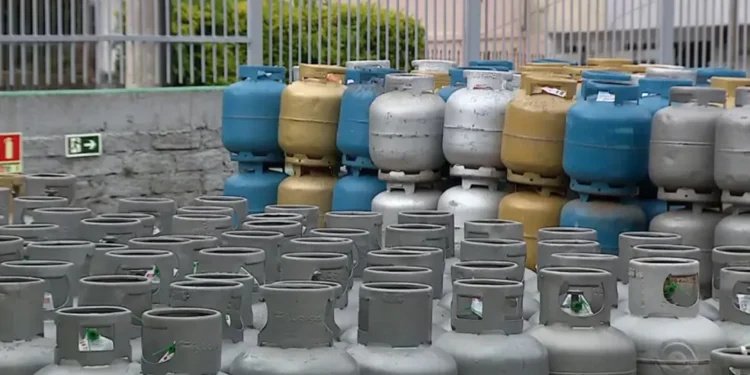 Câmara aprova MP do programa Gás do Povo, promessa de campanha de Lula; veja as regras