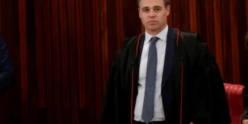 STF suspende acesso da CPMI a material apreendido de Daniel Vorcaro