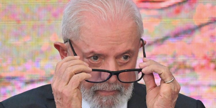 Governo registra déficit de cerca de R$ 30 bilhões em fevereiro e pressiona cenário fiscal