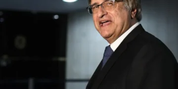 Pagamentos extras fizeram salário do procurador-geral da República superar teto constitucional em 2025